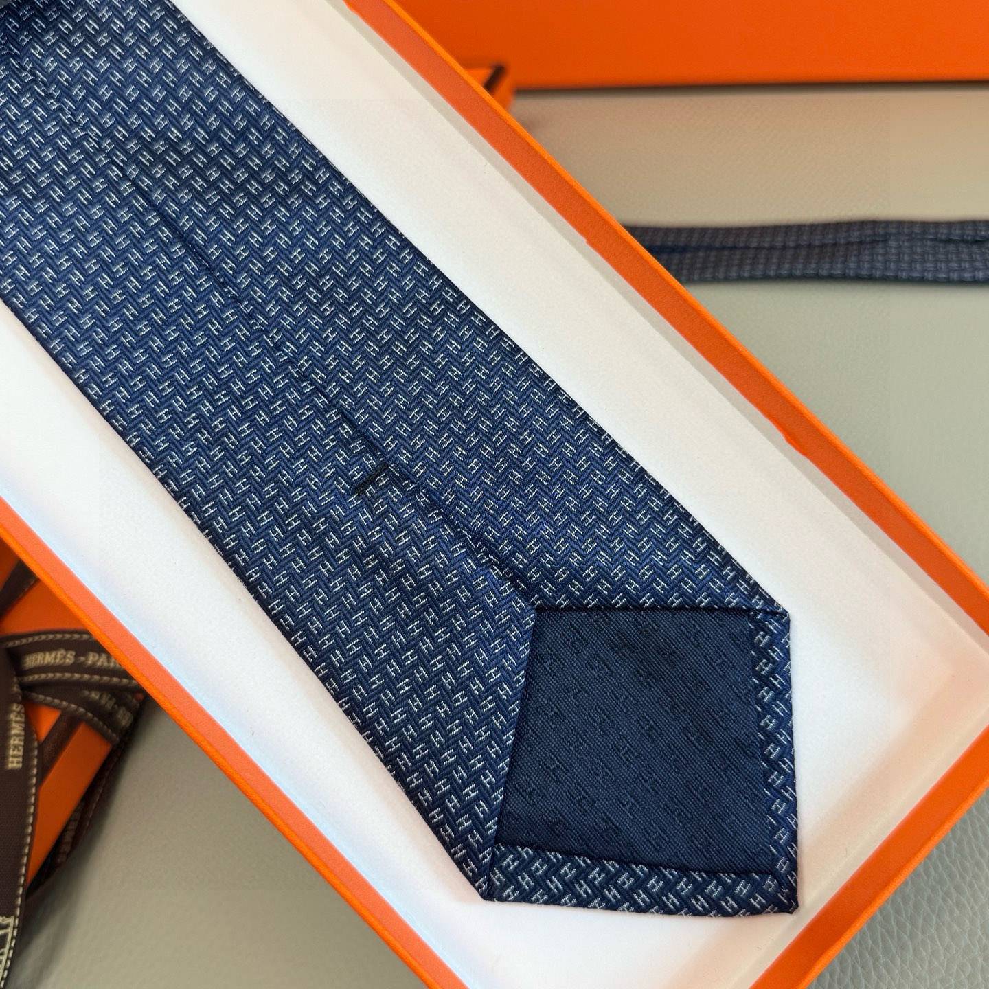 HERMS アルティメット シルクネクタイ ブルー - 画像 10