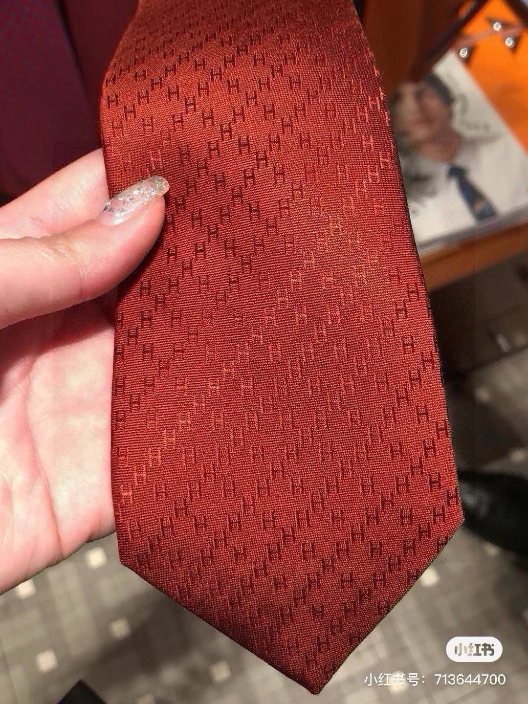 HERMES エルメス シルク ネクタイ H モノグラム 光沢 レッド - 画像 1