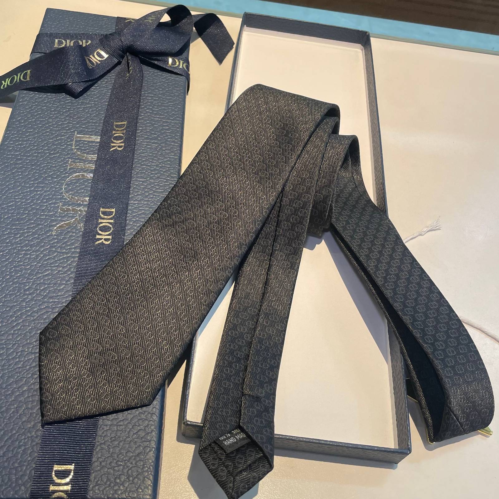 DIOR ディオール モノグラム柄 ネクタイ シルク調 ダークグレー - 画像 4
