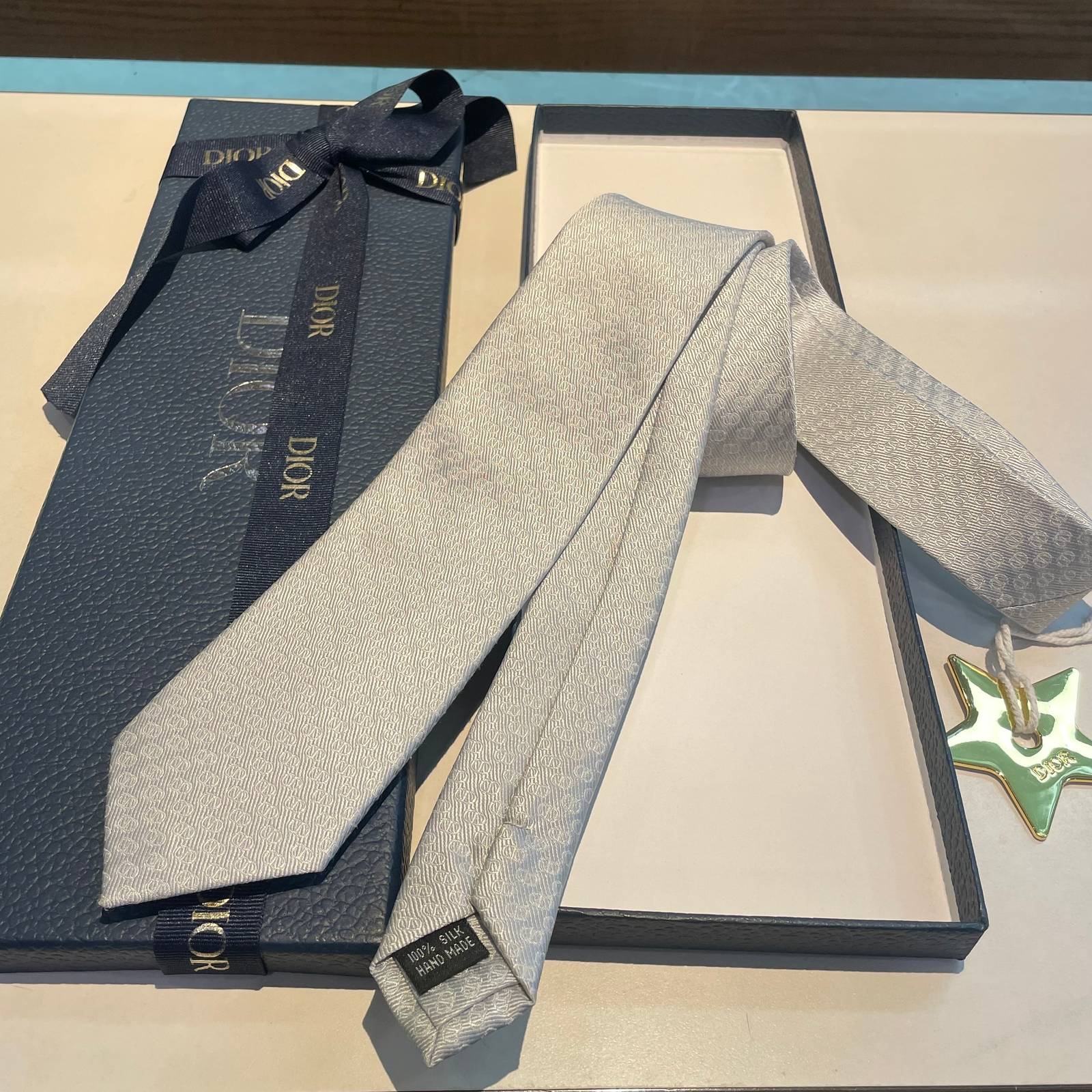 DIOR ディオール モノグラム柄 ネクタイ シルク調 ダークグレー - 画像 12