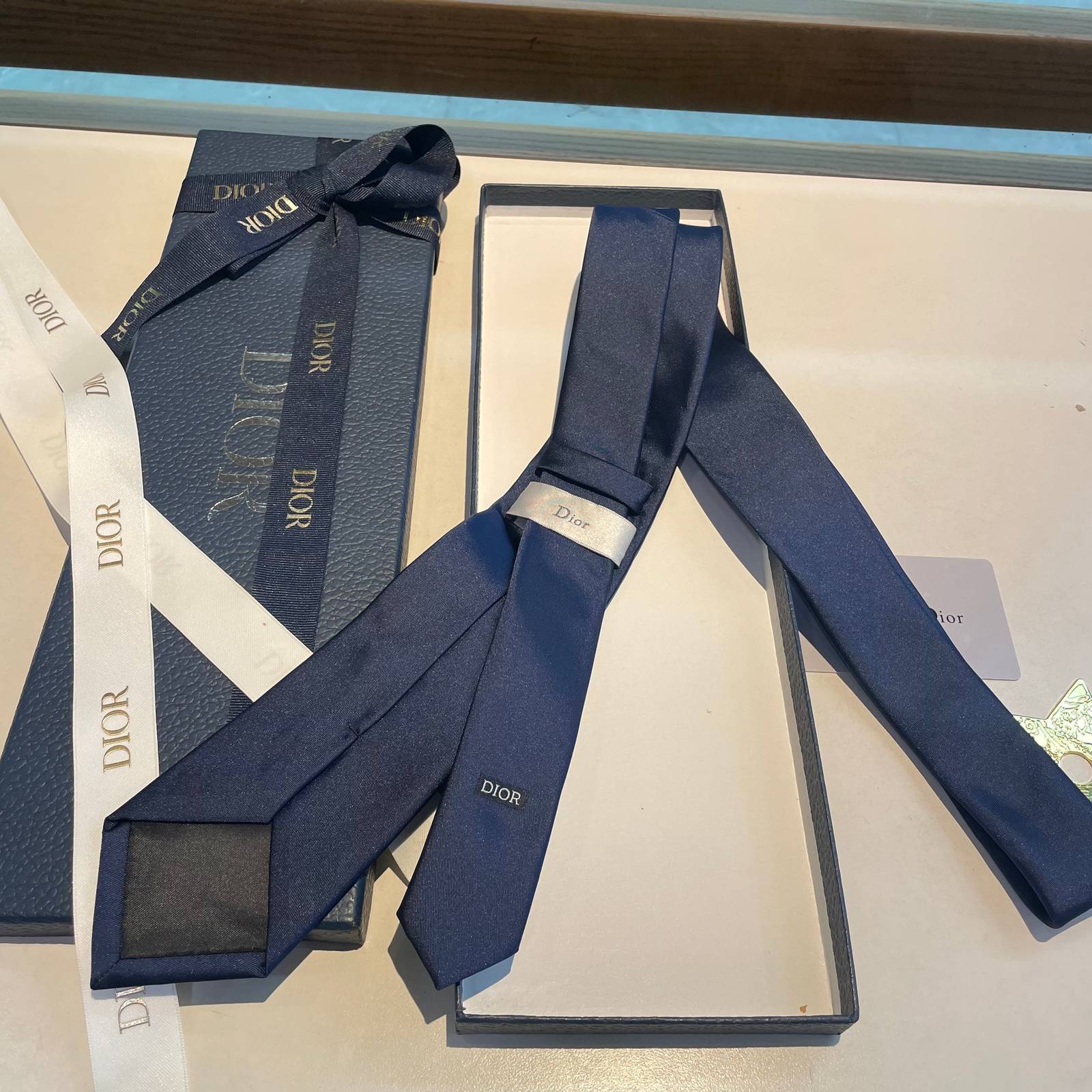 Christian Dior クリスチャン ディオール ネクタイ シルク調 刺繍 2色展開 - 画像 7