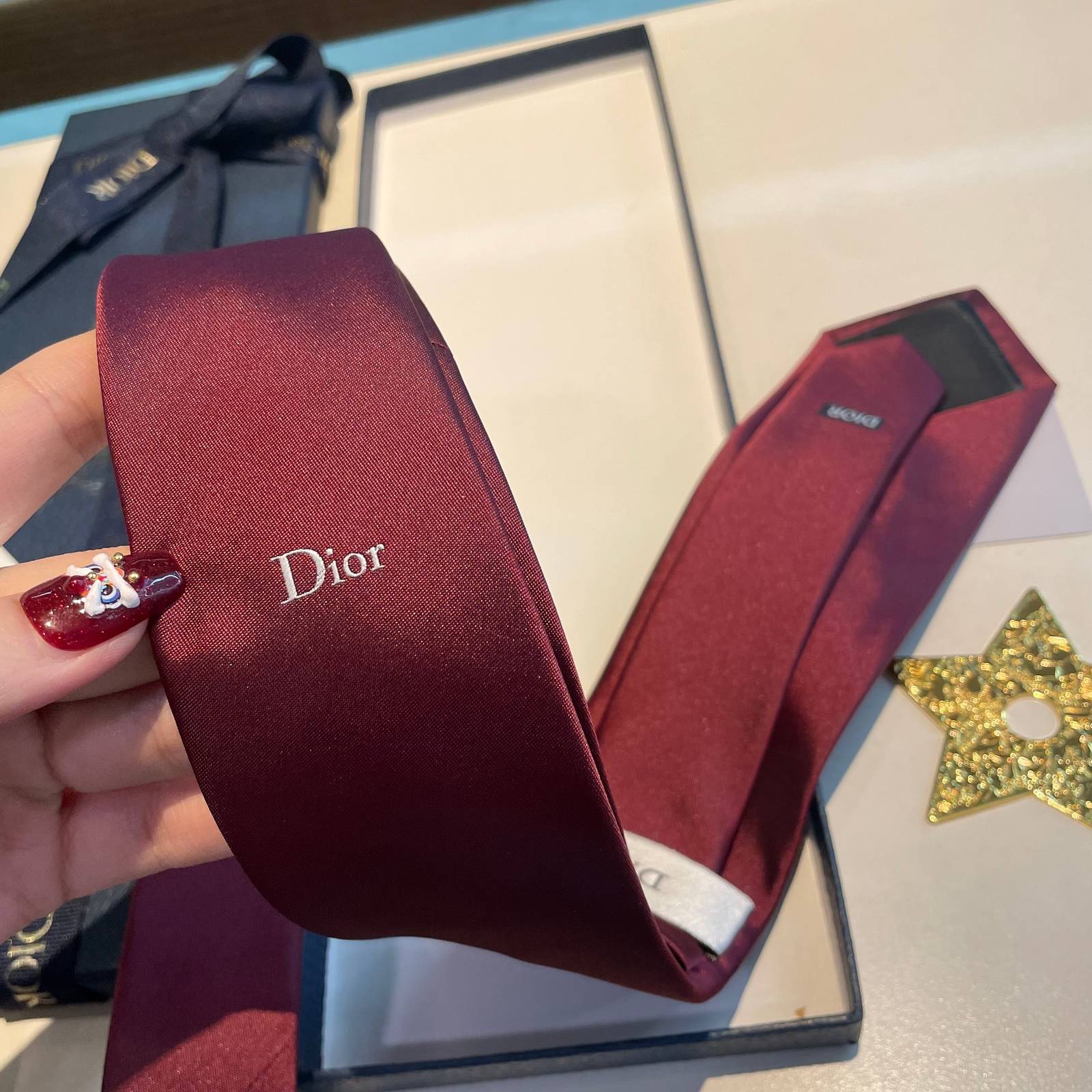 Christian Dior ネクタイ ワインレッド 刺繍ロゴ - 画像 5