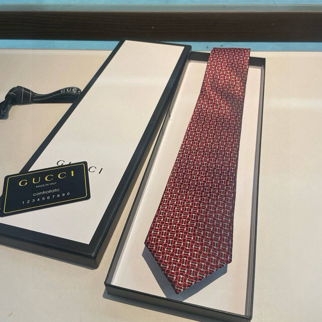 GUCCI グッチ ネクタイ パッチワーク柄 レッド