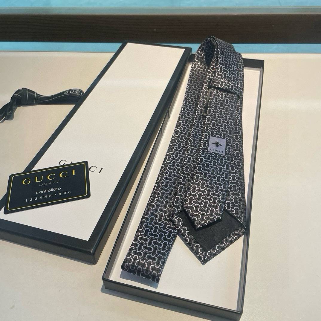 GUCCI グッチ ネクタイ パッチワーク柄 レッド - 画像 10