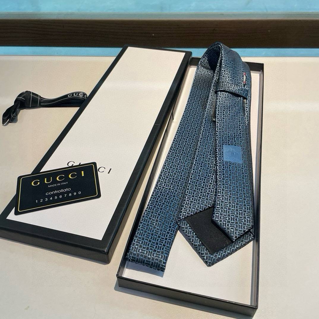 GUCCI グッチ ネクタイ パッチワーク柄 レッド - 画像 18
