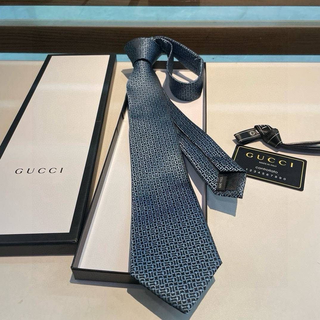 GUCCI グッチ GG 柄 シルク ネクタイ ネイビー レザー製ネクタイピン付 - 画像 6