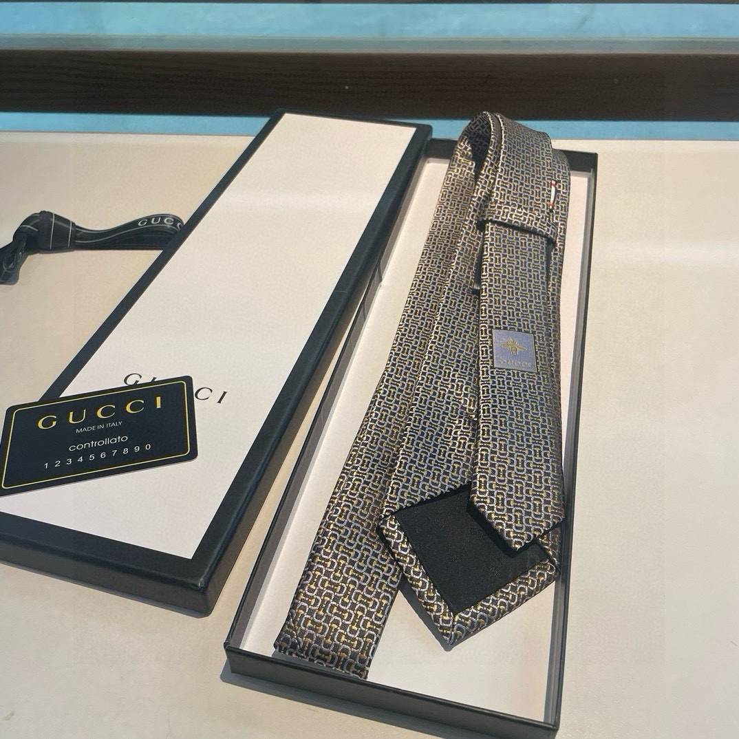 GUCCI グッチ GG 柄 シルク ネクタイ ネイビー レザー製ネクタイピン付 - 画像 8