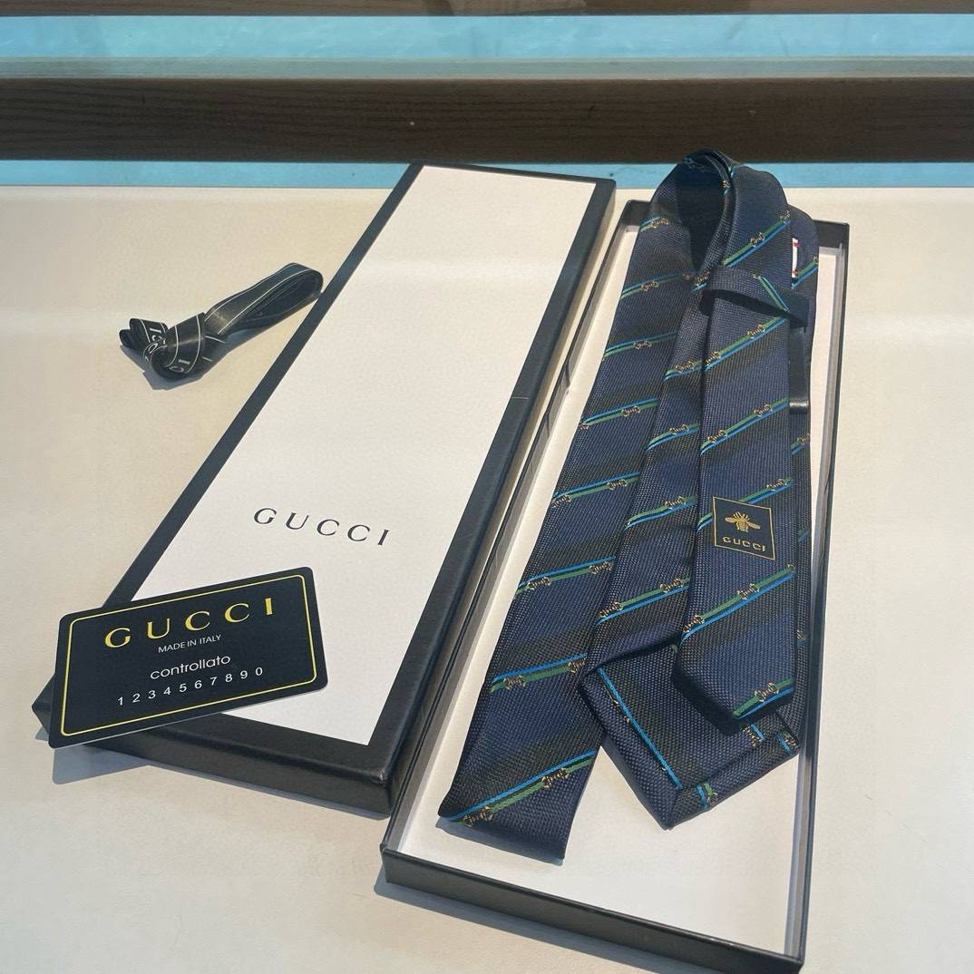 GUCCI グッチ ネクタイ シルク ストライプ ビーモチーフ ネイビー