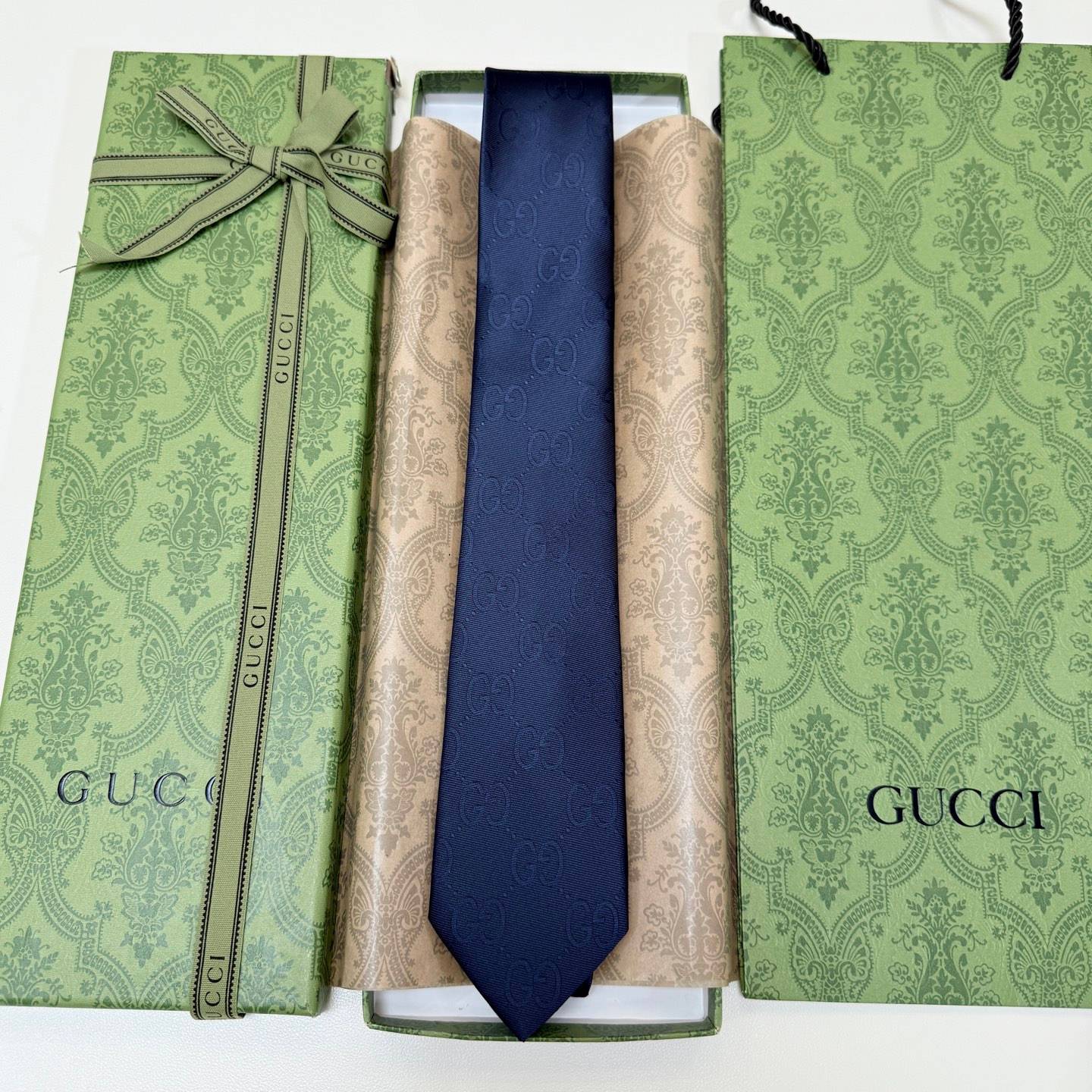 GUCCI グッチ GG 柄 男性用 ネクタイ シルク調 茶色 - 画像 9