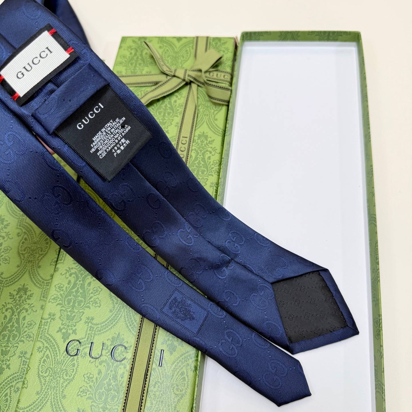 GUCCI グッチ ネクタイ GG モノグラム シルク ネイビー - 画像 5