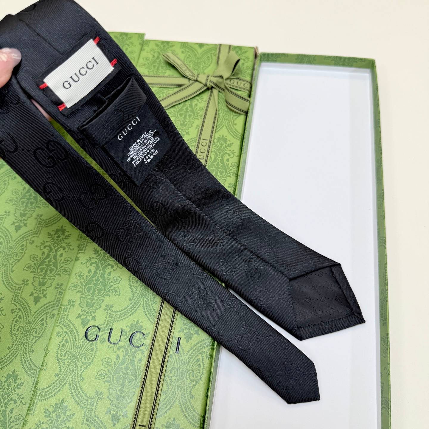 GUCCI グッチ シルクネクタイ GGモノグラム柄 ブラック - 画像 3