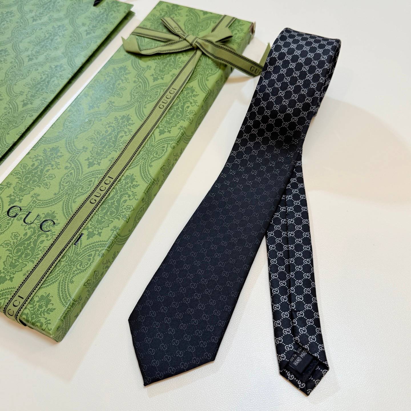 GUCCI グッチ シルクネクタイ GGモノグラム柄 ブラック - 画像 9