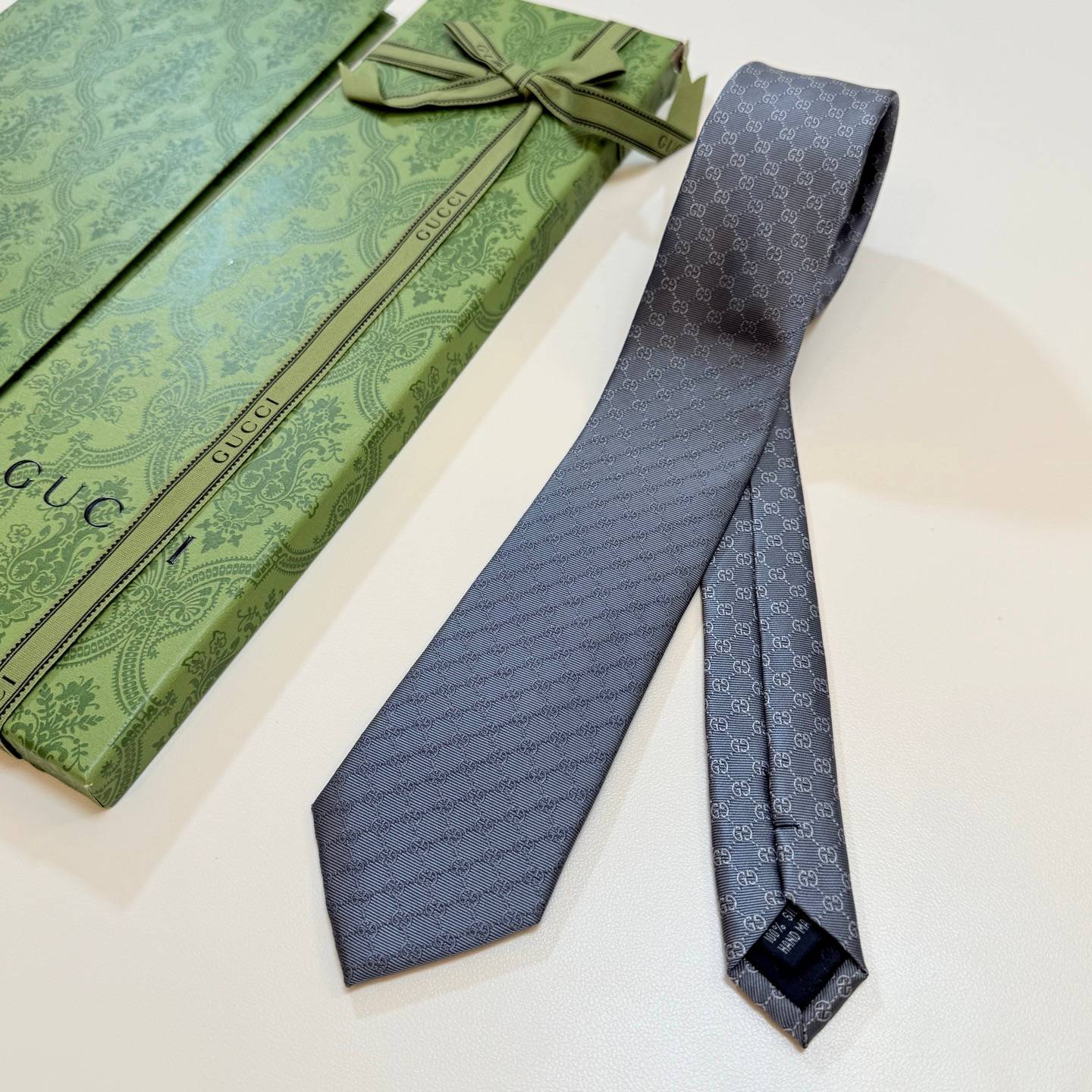 GUCCI グッチ GG スーペリア柄 ネクタイ 蜜蜂刺繍 ブラック - 画像 8