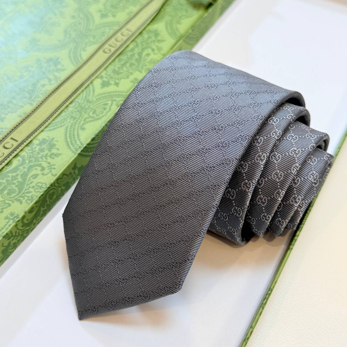GUCCI グッチ GG スーペリア柄 ネクタイ 蜜蜂刺繍 ブラック - 画像 9