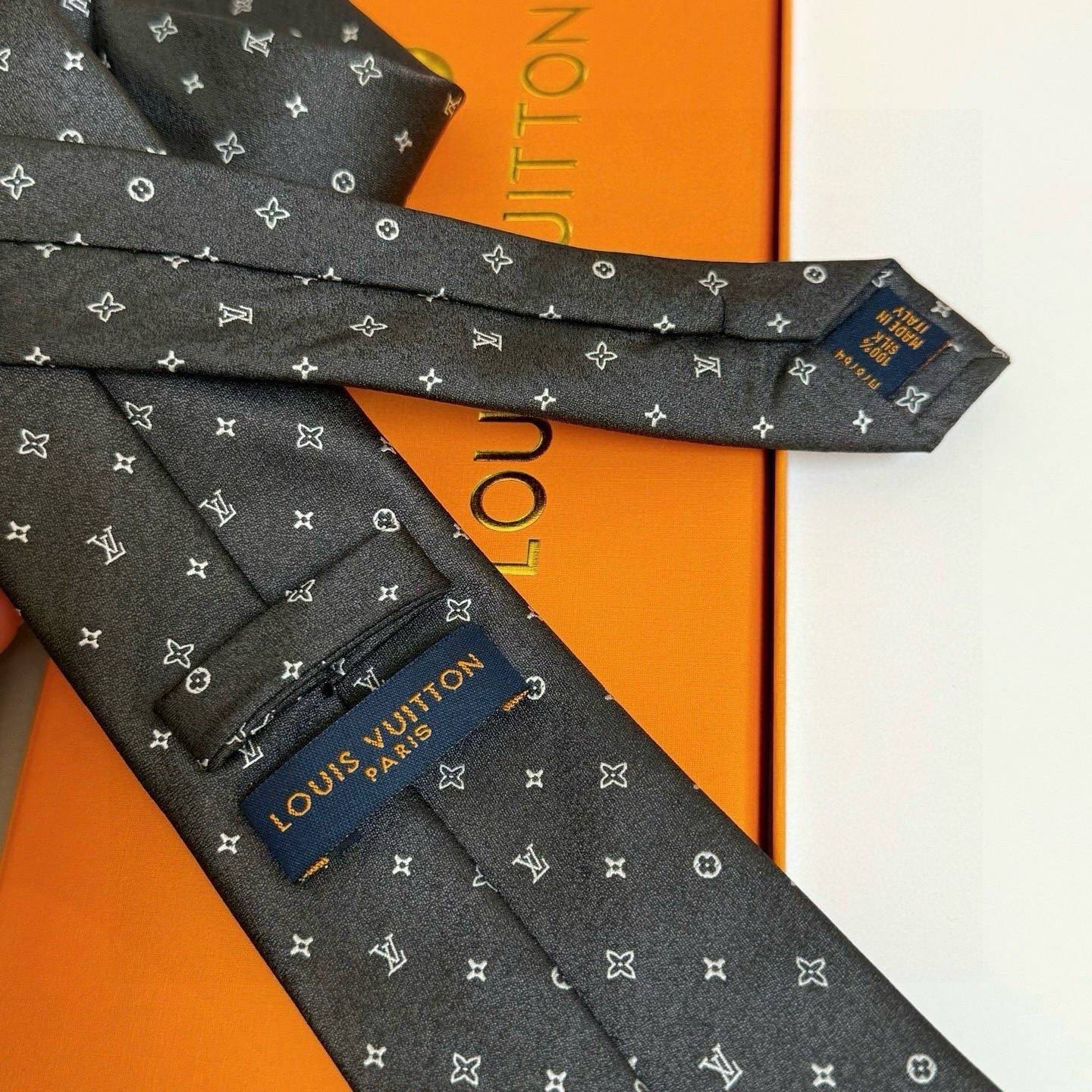 LOUIS VUITTON ルイヴィトン ドレスタイ ネイビー - 画像 13
