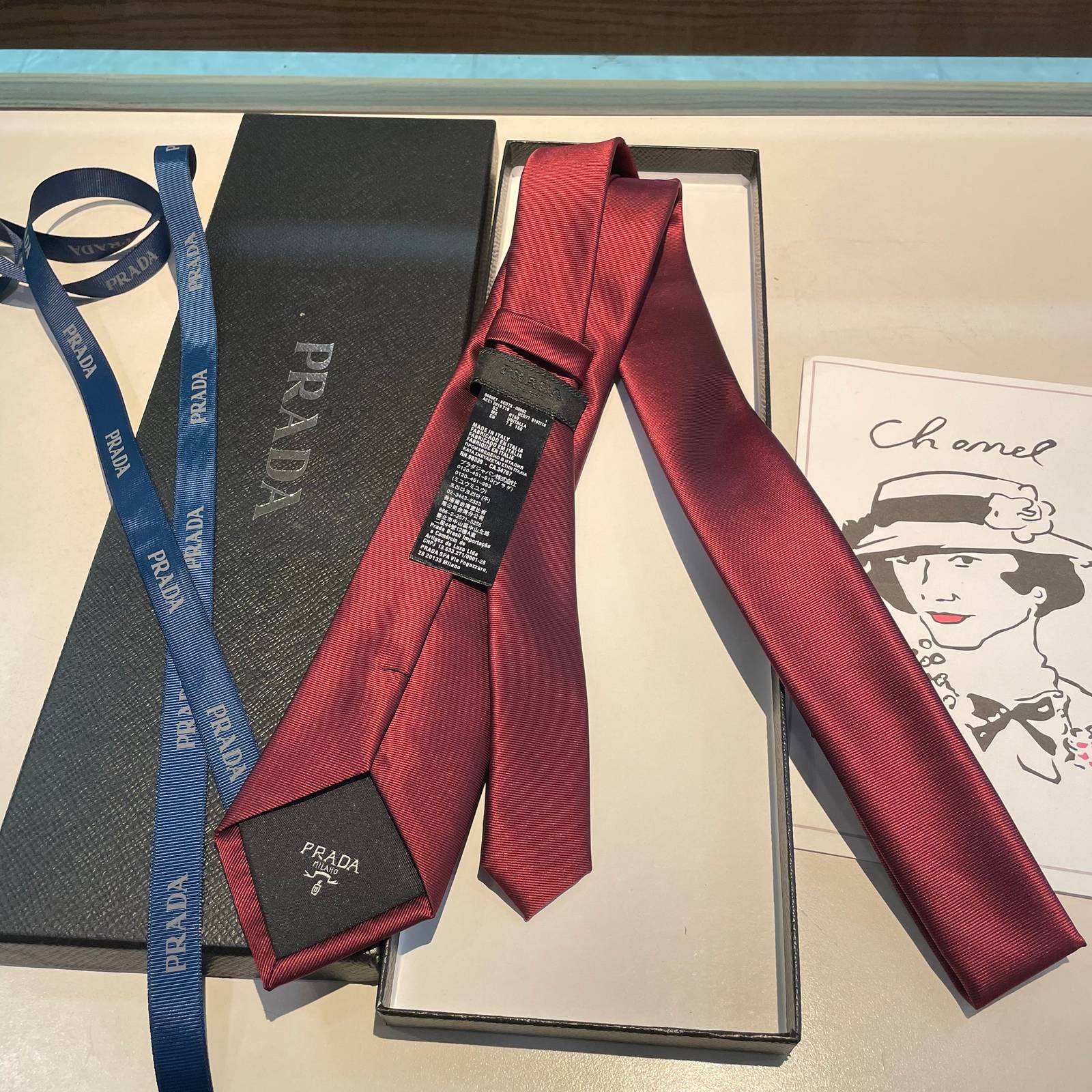 PRADA プラダ ボタンダウンネクタイ レッド - 画像 5