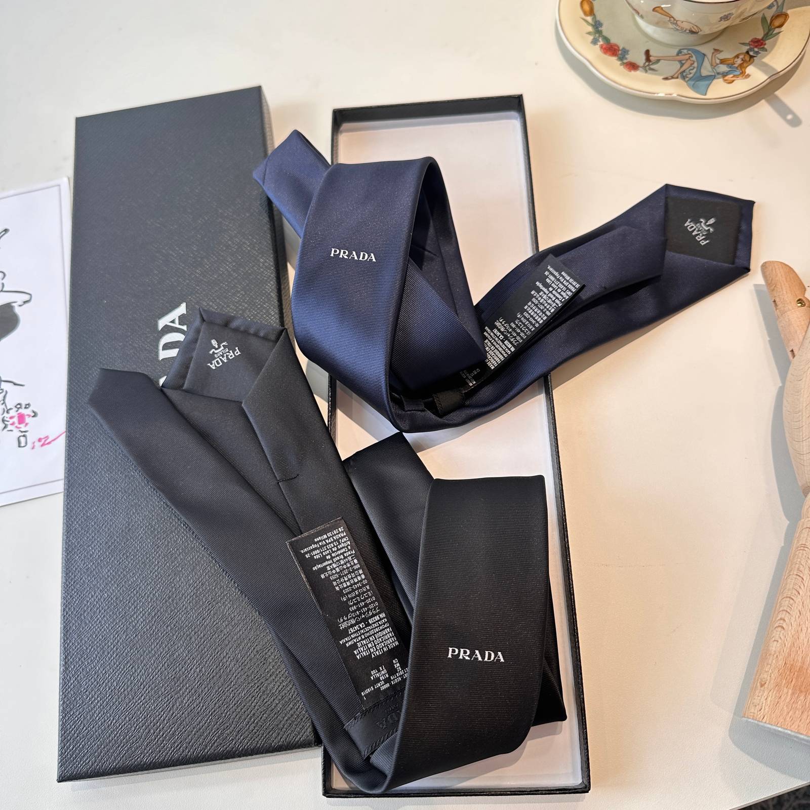 PRADA プラダ ボタンダウンネクタイ レッド - 画像 17