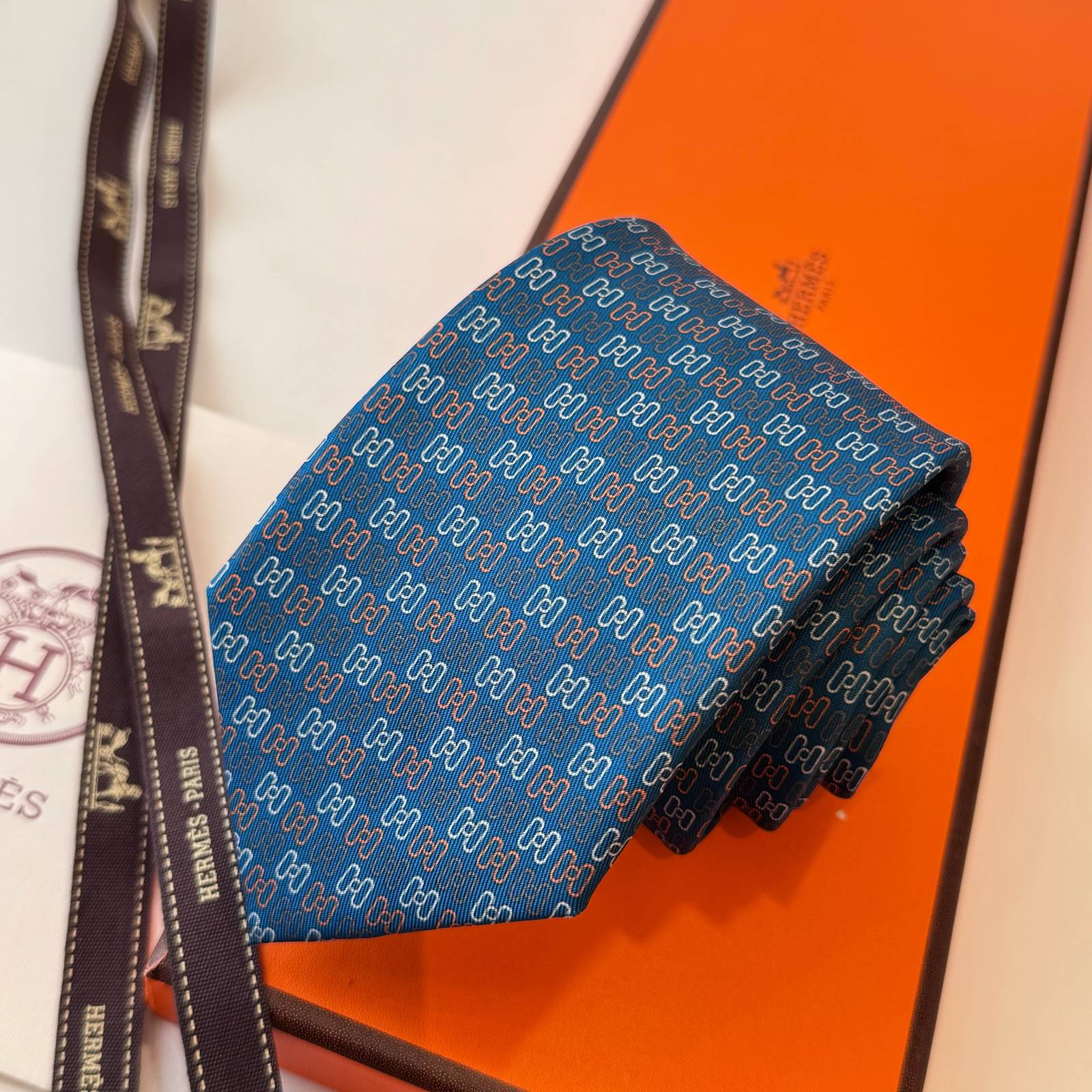 HERMES エルメス シルクネクタイ H型連体衣柄 濃紺 浅青