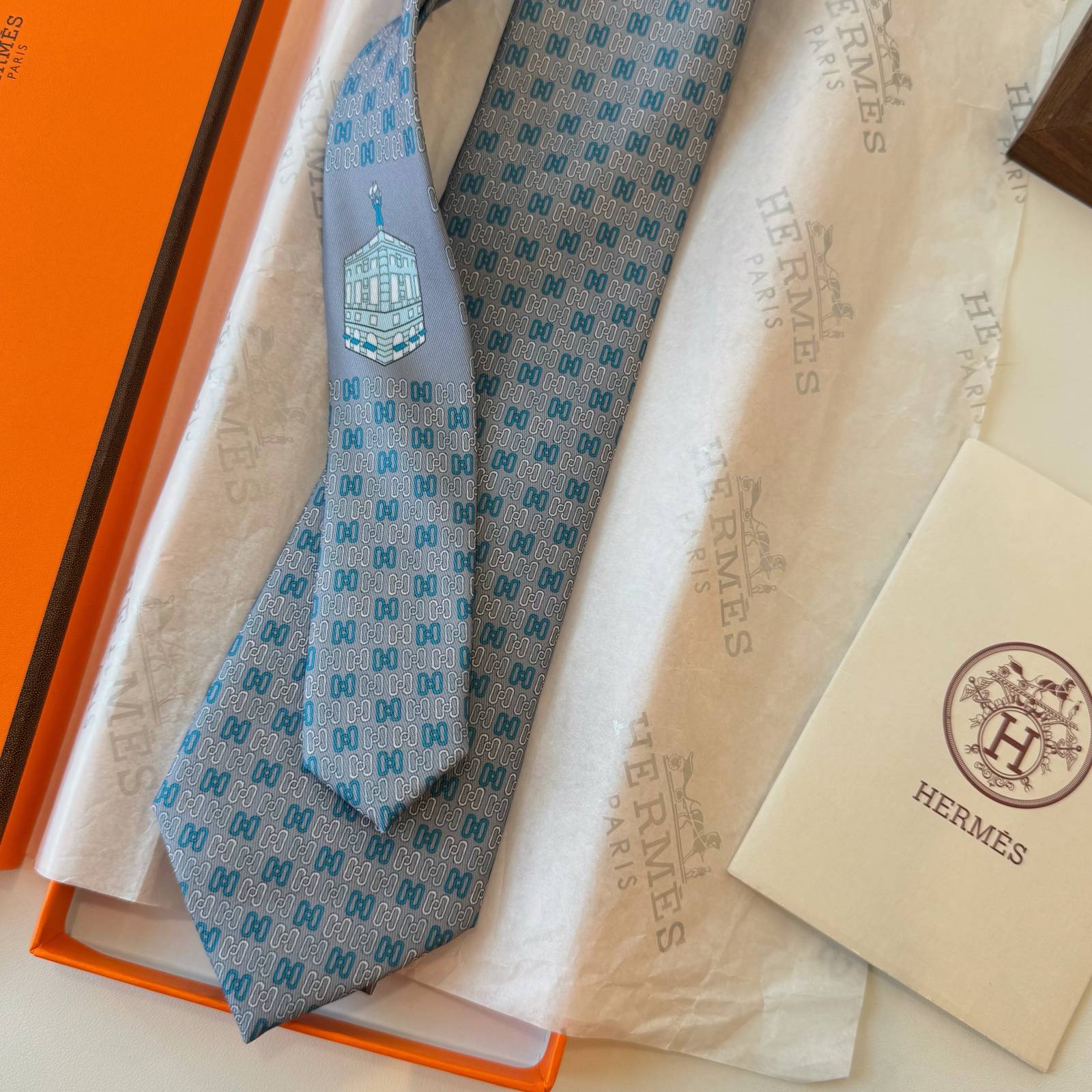 HERMES エルメス シルクネクタイ H型連体衣柄 濃紺 浅青 - 画像 4