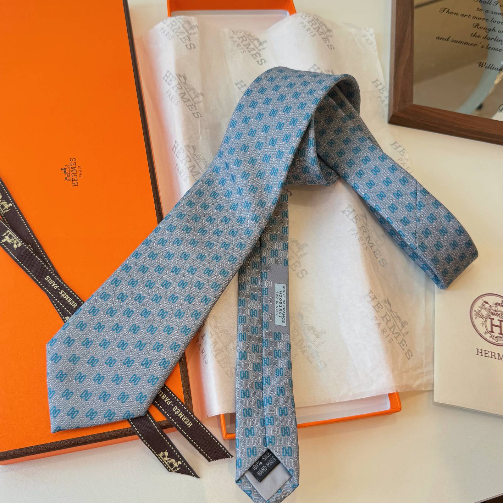 HERMES エルメス シルクネクタイ H型連体衣柄 濃紺 浅青 - 画像 5