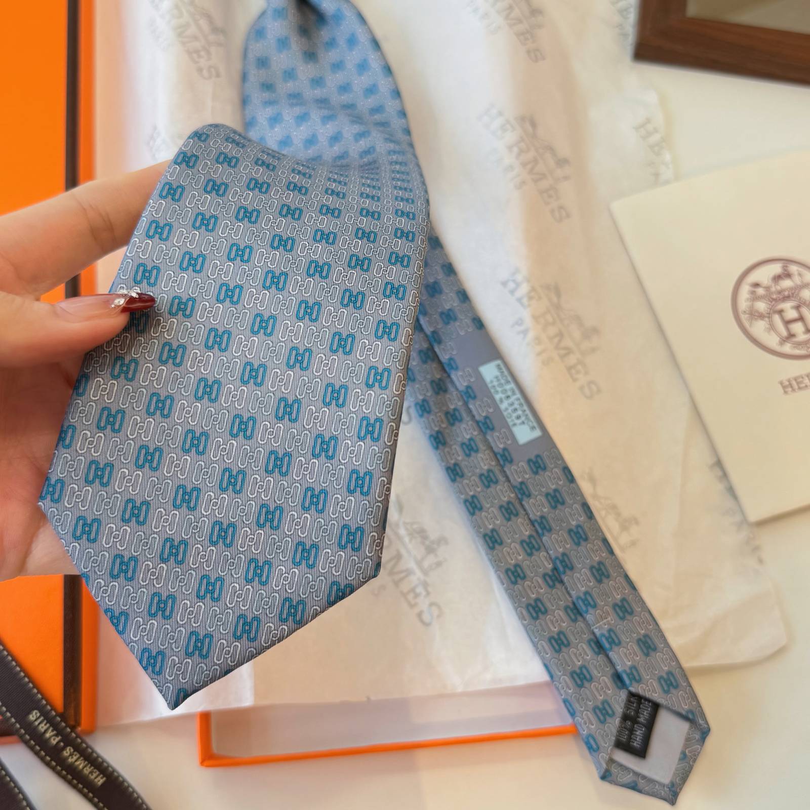 HERMES エルメス シルクネクタイ H型連体衣柄 濃紺 浅青 - 画像 7