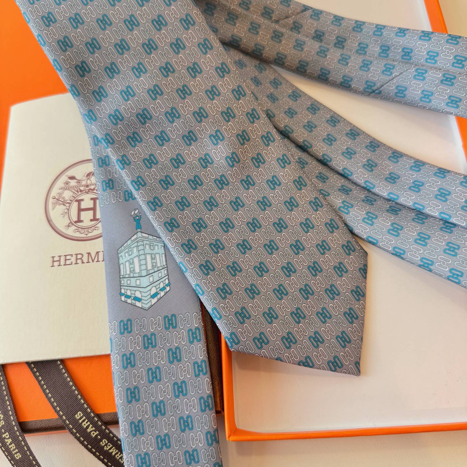 HERMES エルメス シルクネクタイ H型連体衣柄 濃紺 浅青 - 画像 9