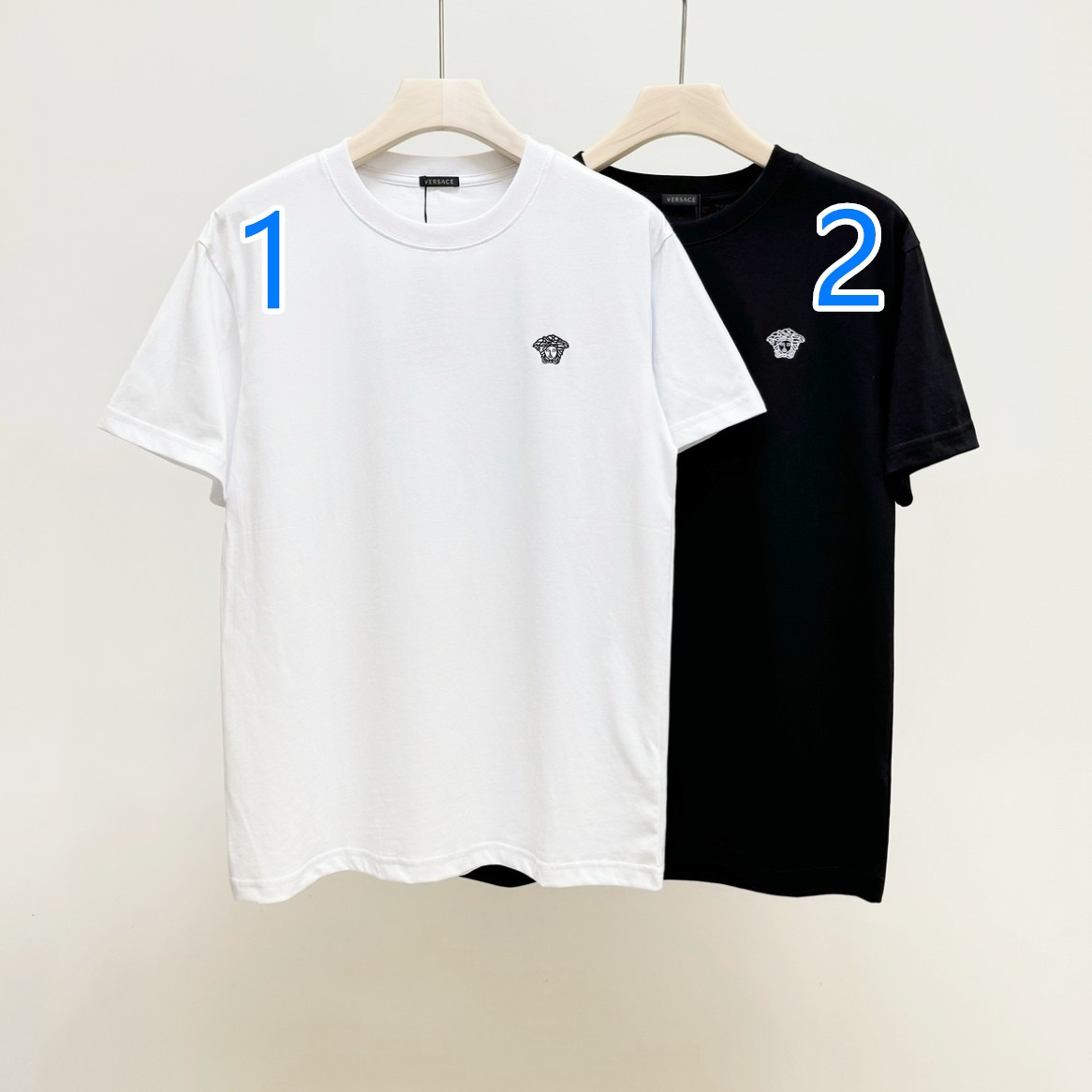 ヴェルサーチ　Versace　半袖シャツ　コットン　刺繍ロゴ　シャツ　クルーネック　メンズTシャツ　T-shirt　2色