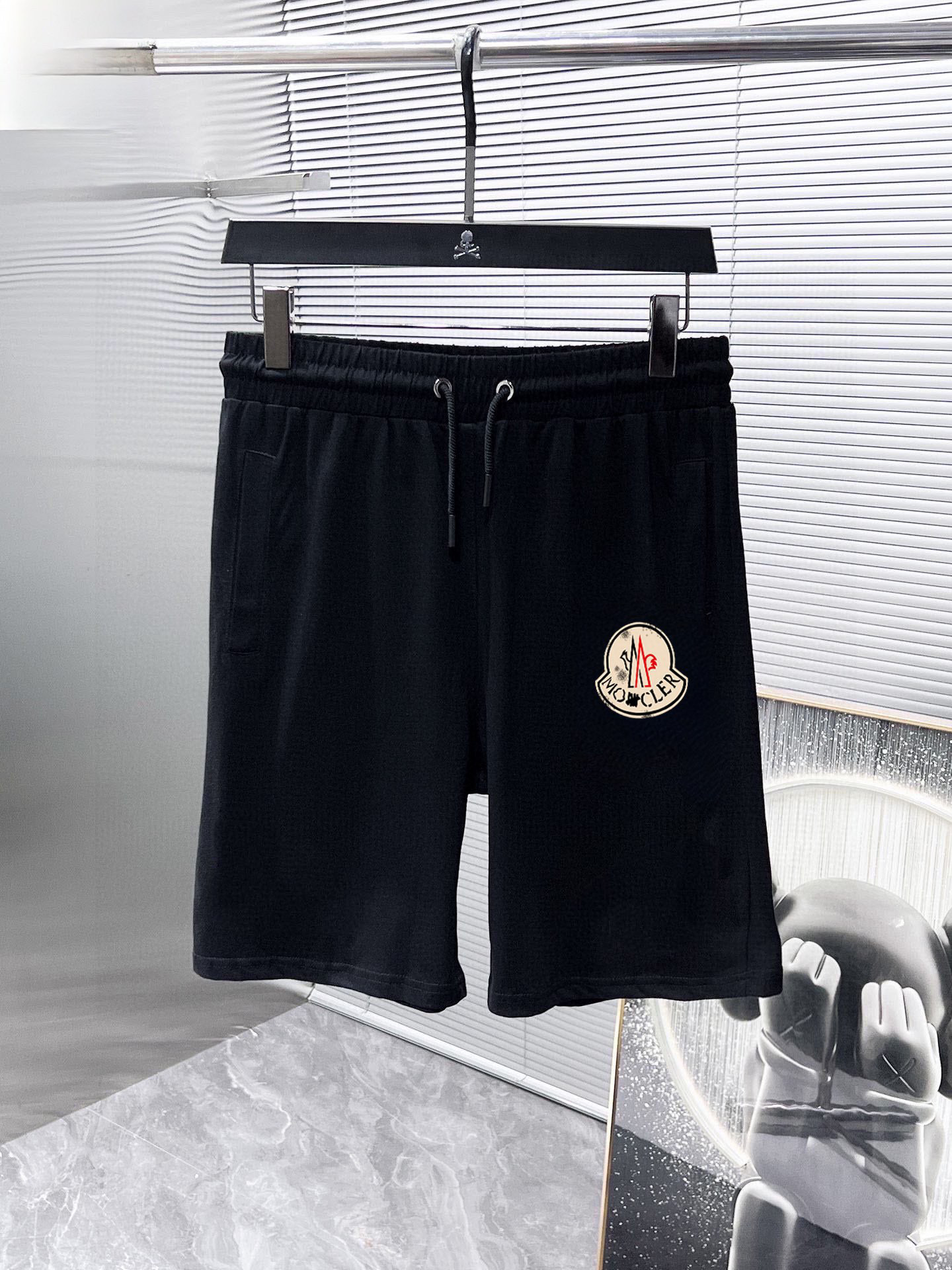 A　MONCLER  ジャケット＆パンツ セット yukishop｜激安ブランドコピー バッグ/時計/服/靴/ジュエリー