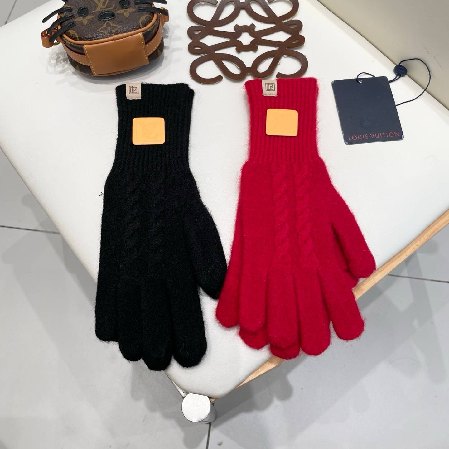 LV ルイヴィトン ニット手袋 本革 タッチパネル対応 保温 おしゃれ ブラック - 画像 11