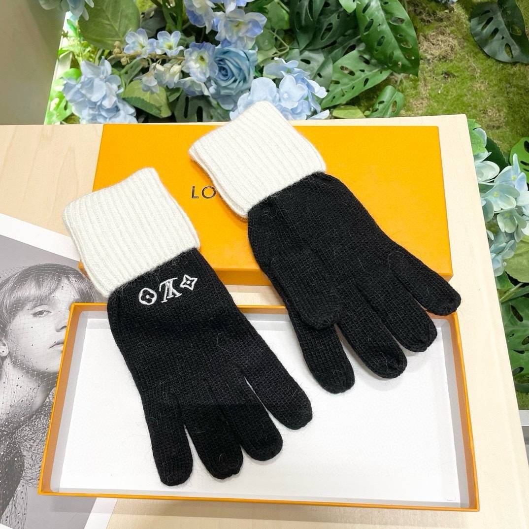 Louis Vuitton ルイ ヴィトン 手袋 秋冬 防寒 ニット ブラック ホワイト ギフト