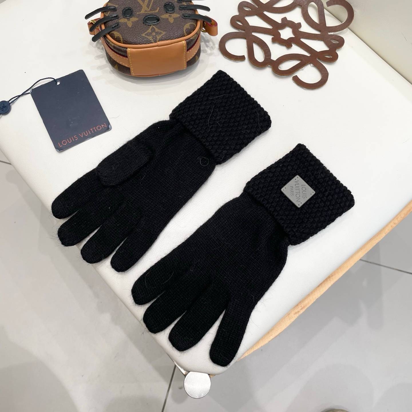 Louis Vuitton ルイ ヴィトン 手袋 秋冬 防寒 ニット ブラック ホワイト ギフト - 画像 17
