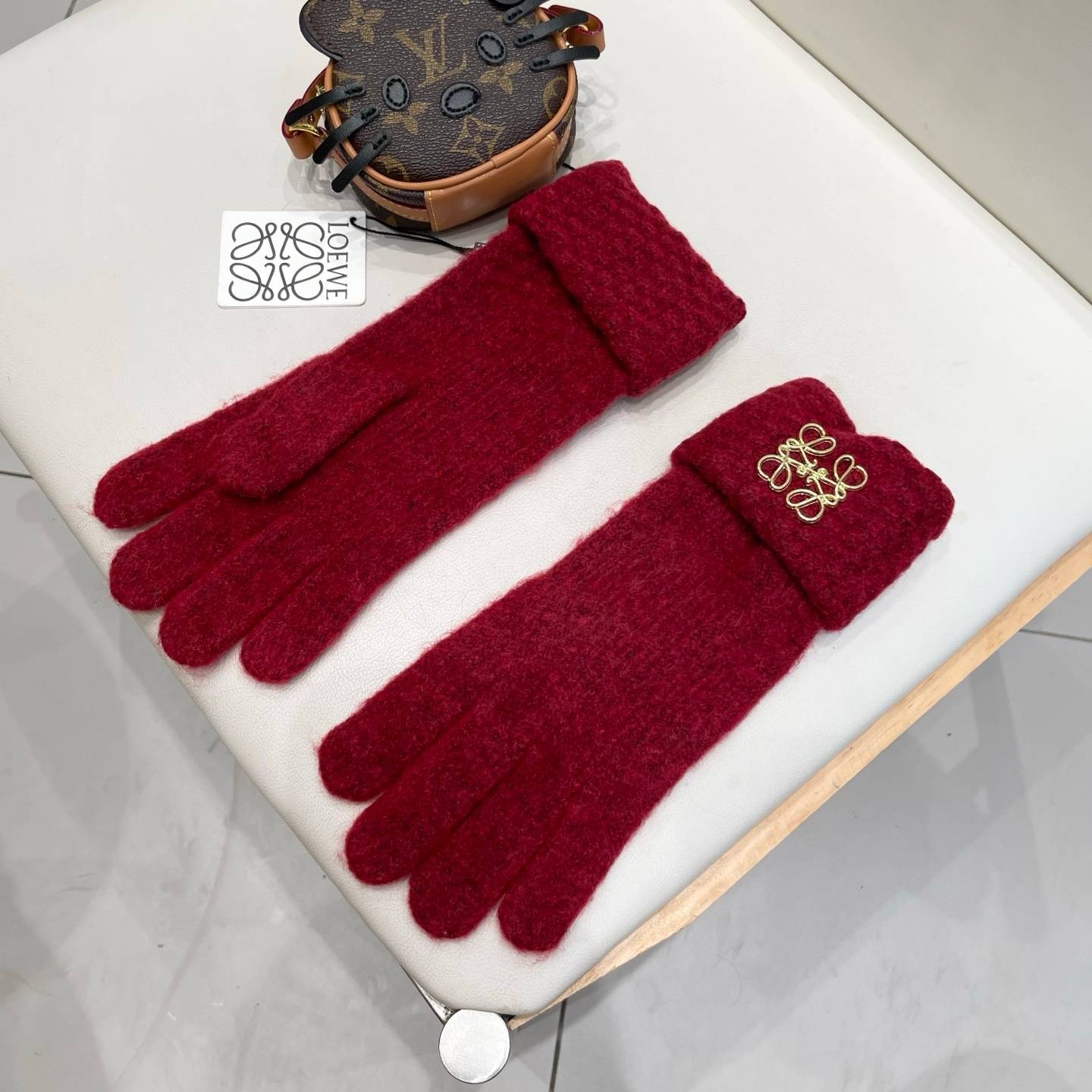 LOEWE ロエベ グローブ レディース 革手袋 本革 スマホ対応 保温 プレゼント ベージュ - 画像 7