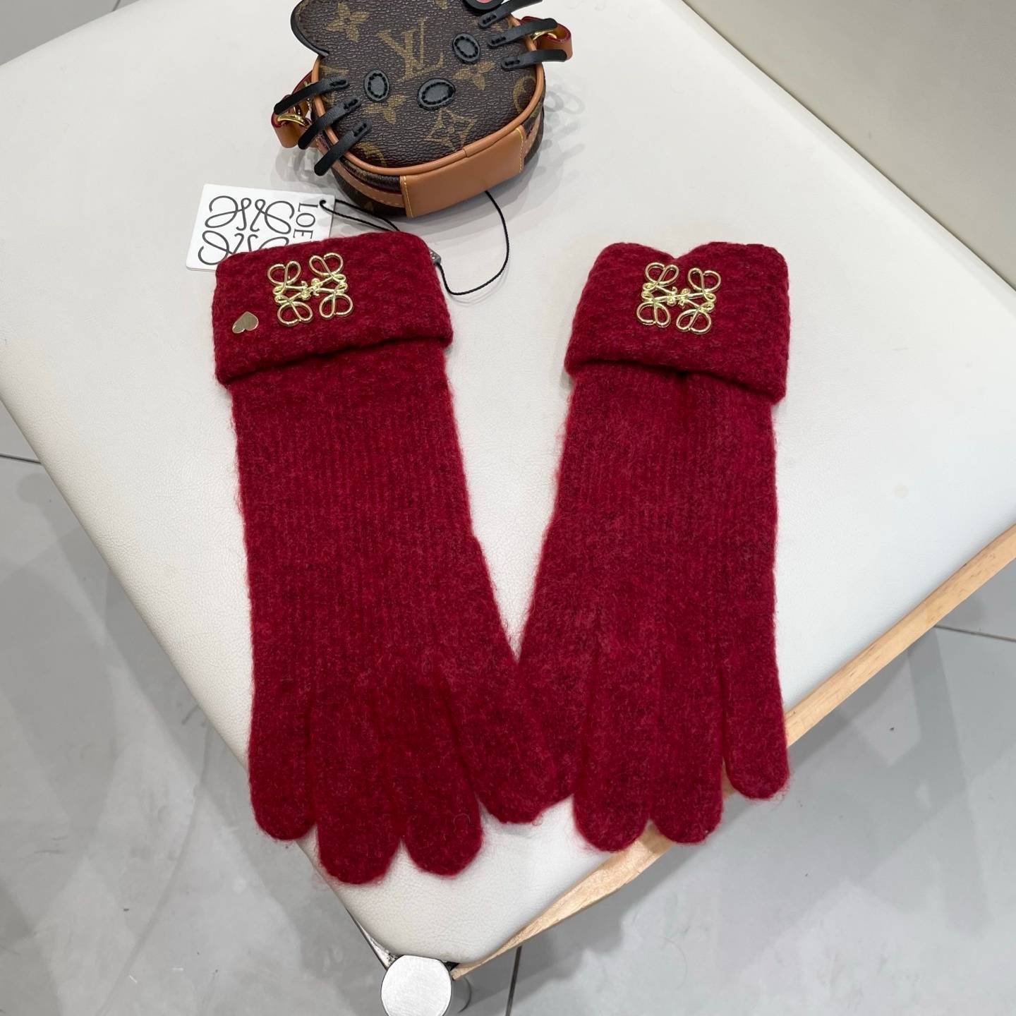 LOEWE ロエベ グローブ レディース 革手袋 本革 スマホ対応 保温 プレゼント ベージュ - 画像 8