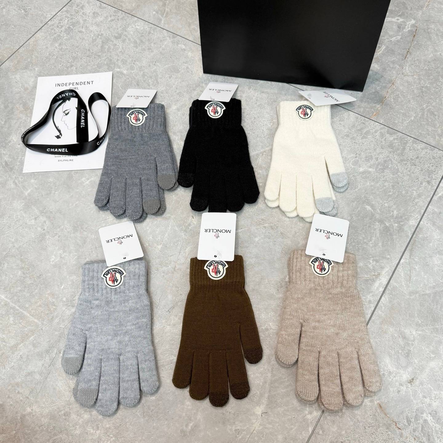 MONCLER モンクレール 革手袋 本革 タッチパネル対応 裏起毛 防寒 レディース ギフト ブラック ベージュ - 画像 5