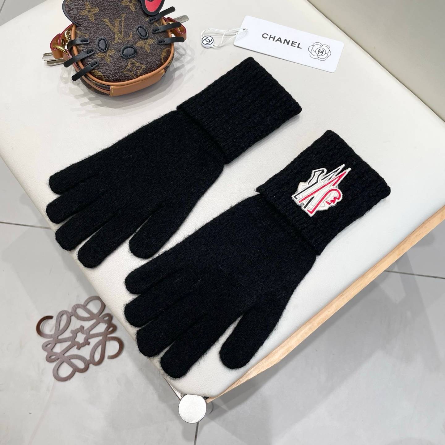 CHANEL シャネル レディース 手袋 カシミヤ混 スマホ対応 防寒 おしゃれ ホワイト - 画像 4