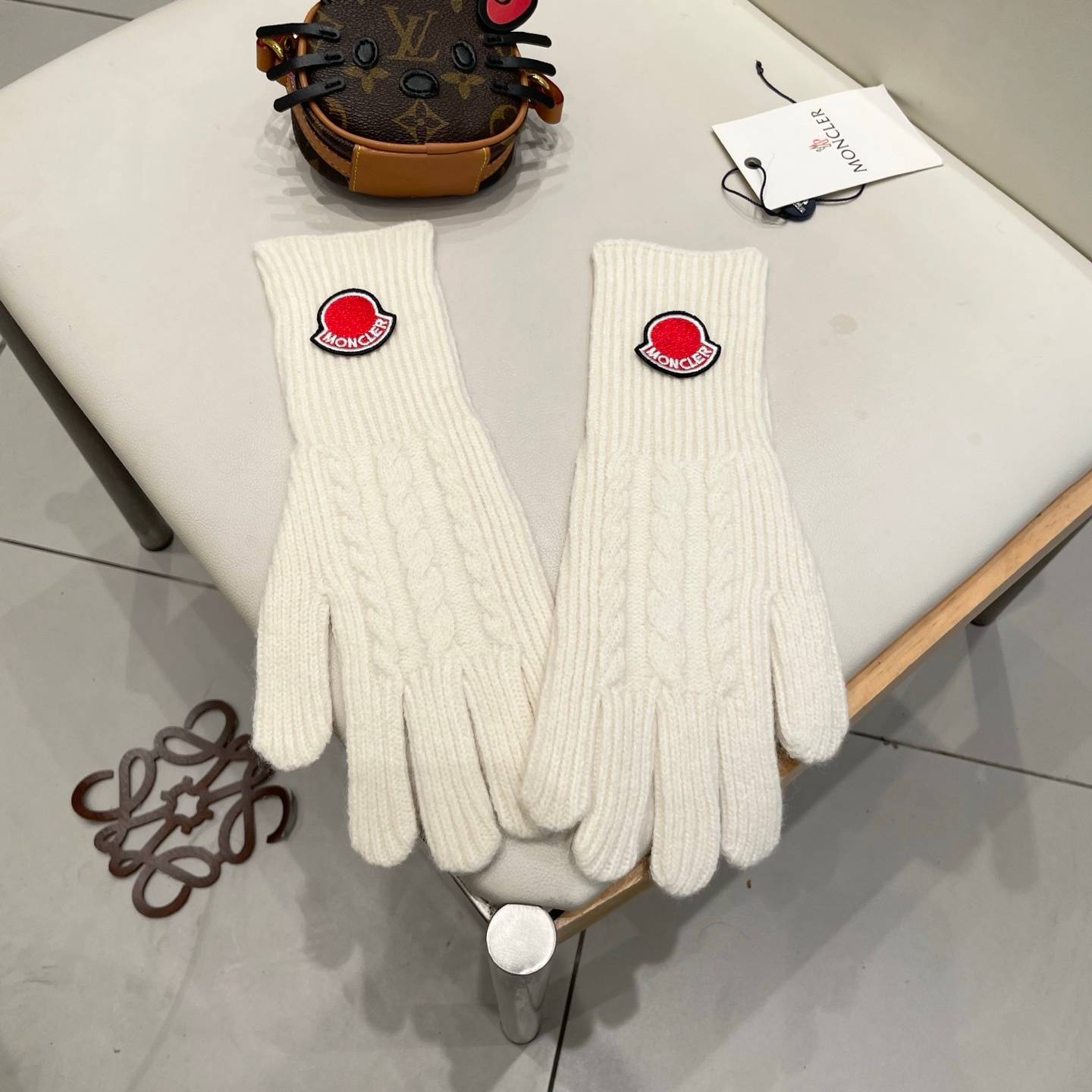 CHANEL シャネル レディース 手袋 カシミヤ混 スマホ対応 防寒 おしゃれ ホワイト - 画像 11