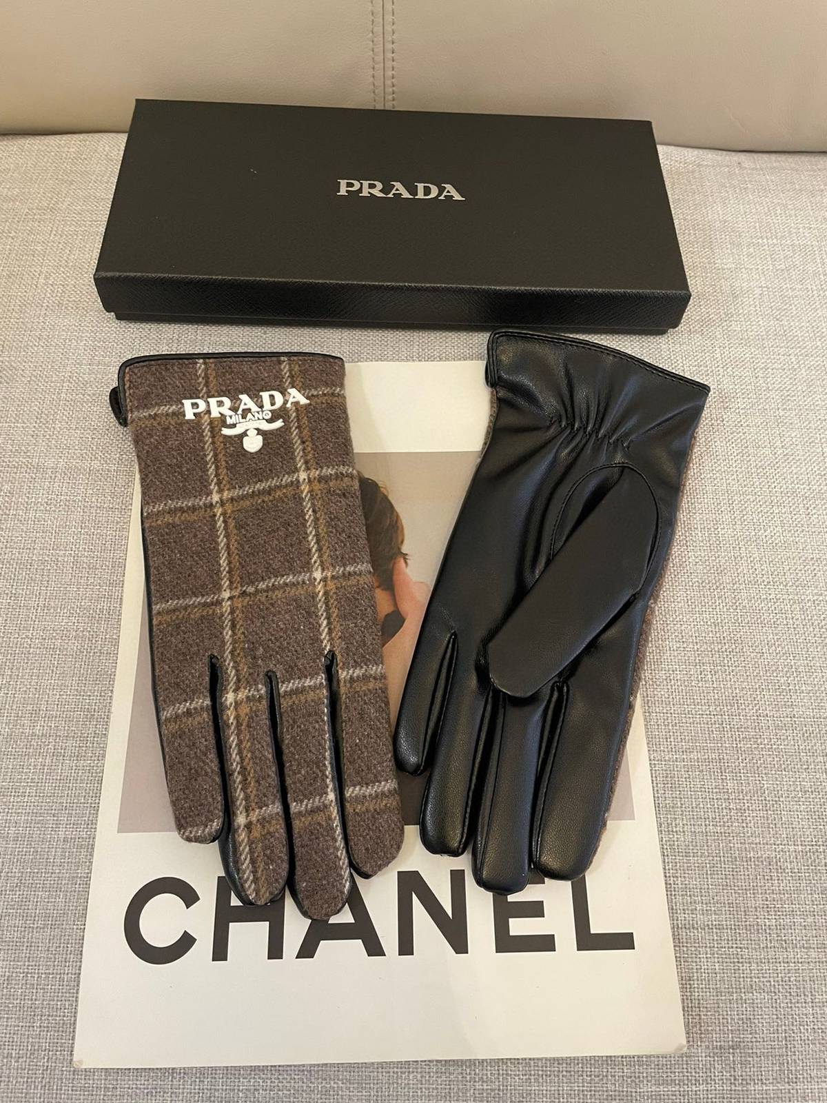 Prada プラダ 長手袋 グローブ 毛素材 ファー風 防寒 保温 おしゃれ 高級感 通勤 贈り物 ブラック - 画像 8