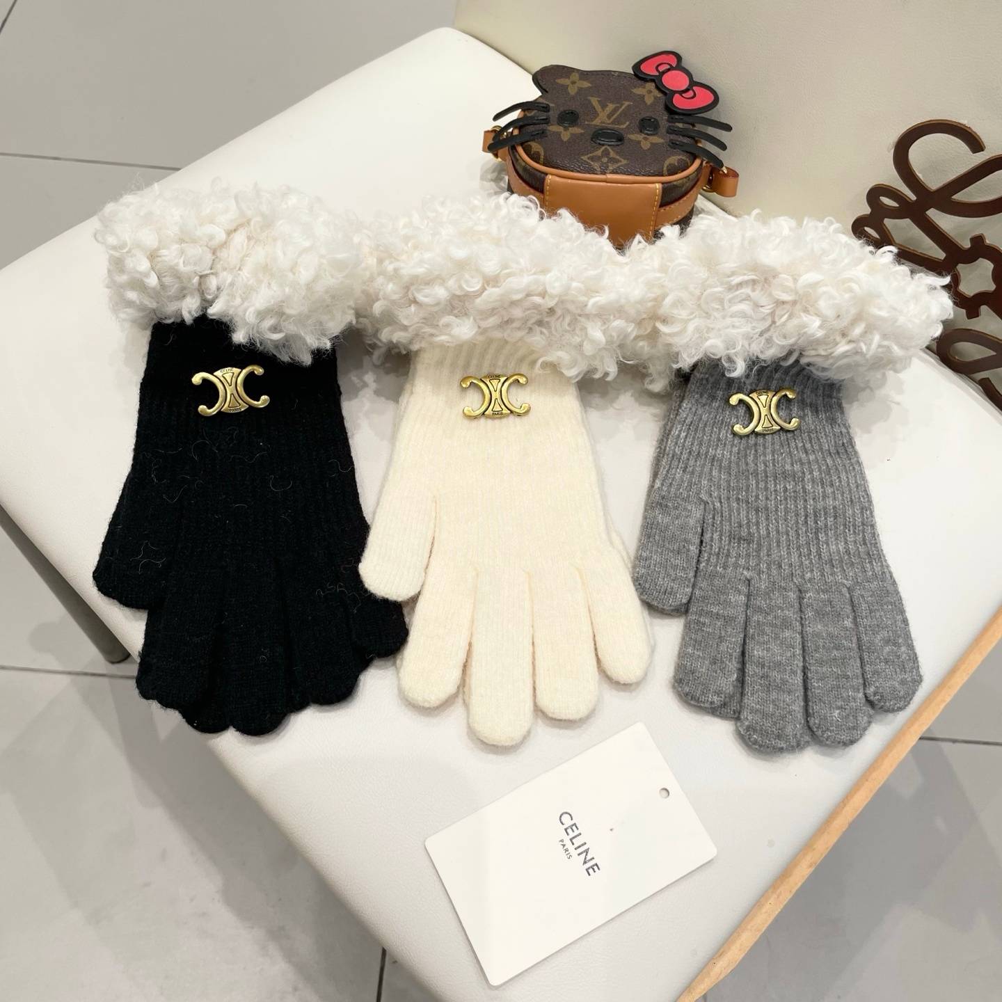 Celine セリーヌ 革手袋 レディース 防寒 通勤 ギフト フェイクファー付き レッド - 画像 13