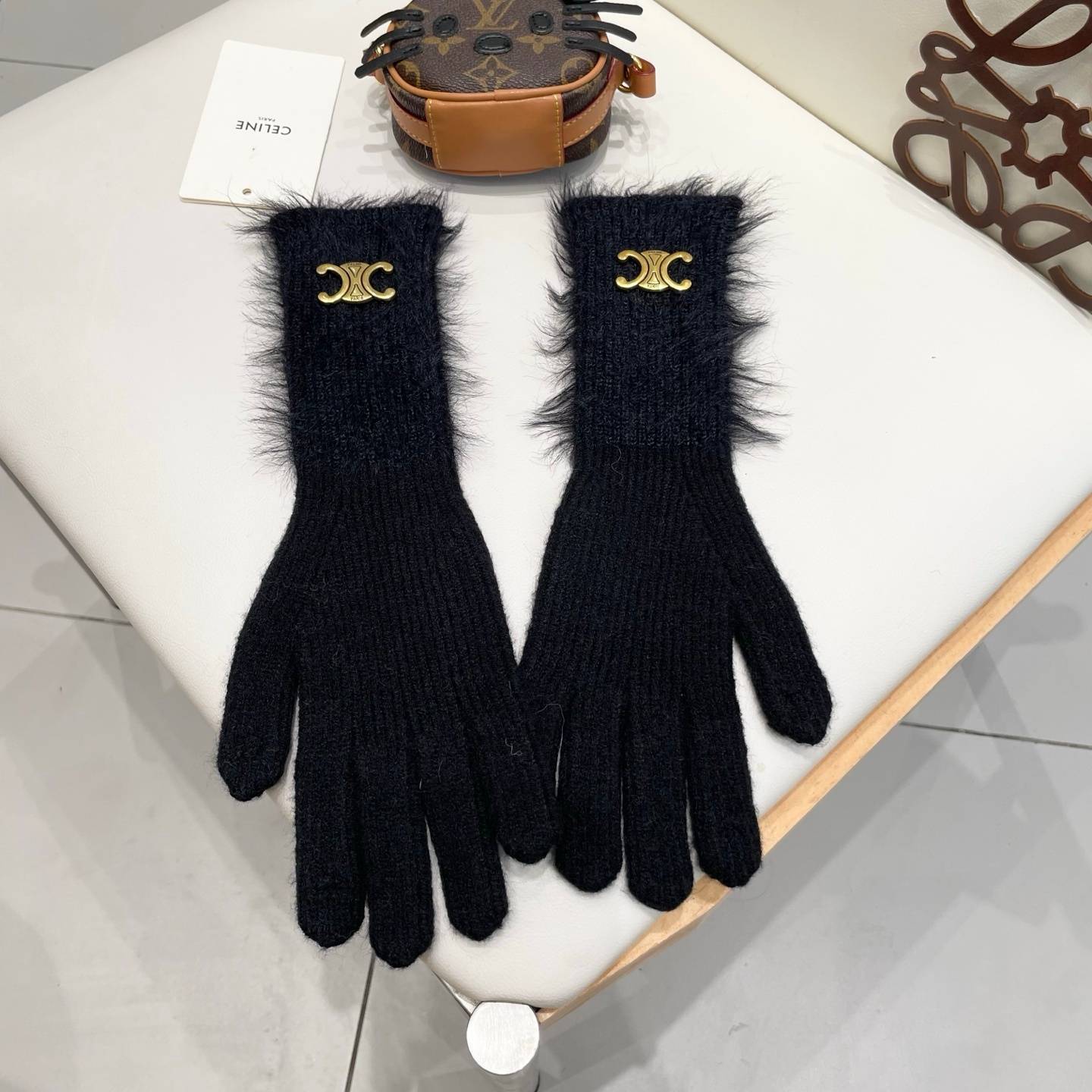 Celine セリーヌ レディース手袋 ニットファー 防寒 スマホ対応 通勤 上品 ベージュ - 画像 5