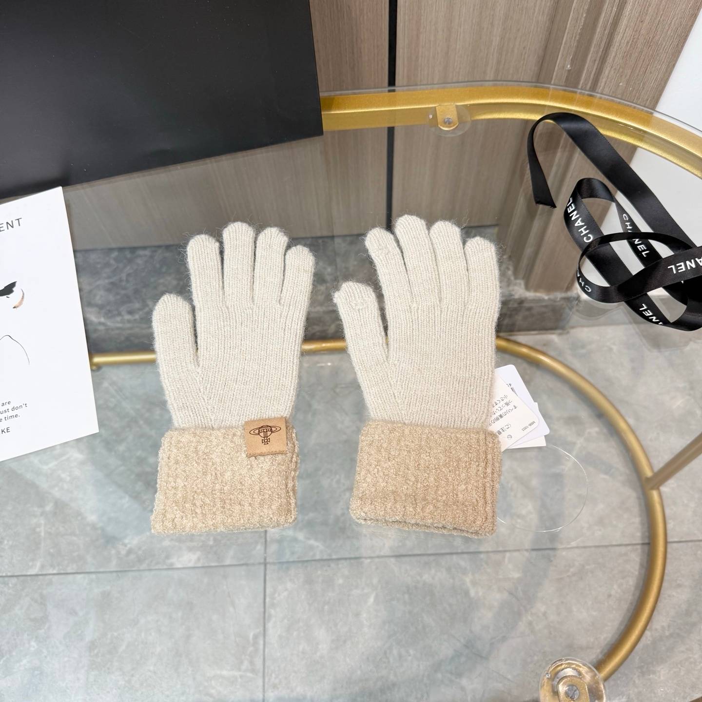 Vivienne Westwood ヴィヴィアン ウエストウッド ニット手袋 防寒 通勤 おしゃれ 2色 ホワイト グレー - 画像 5