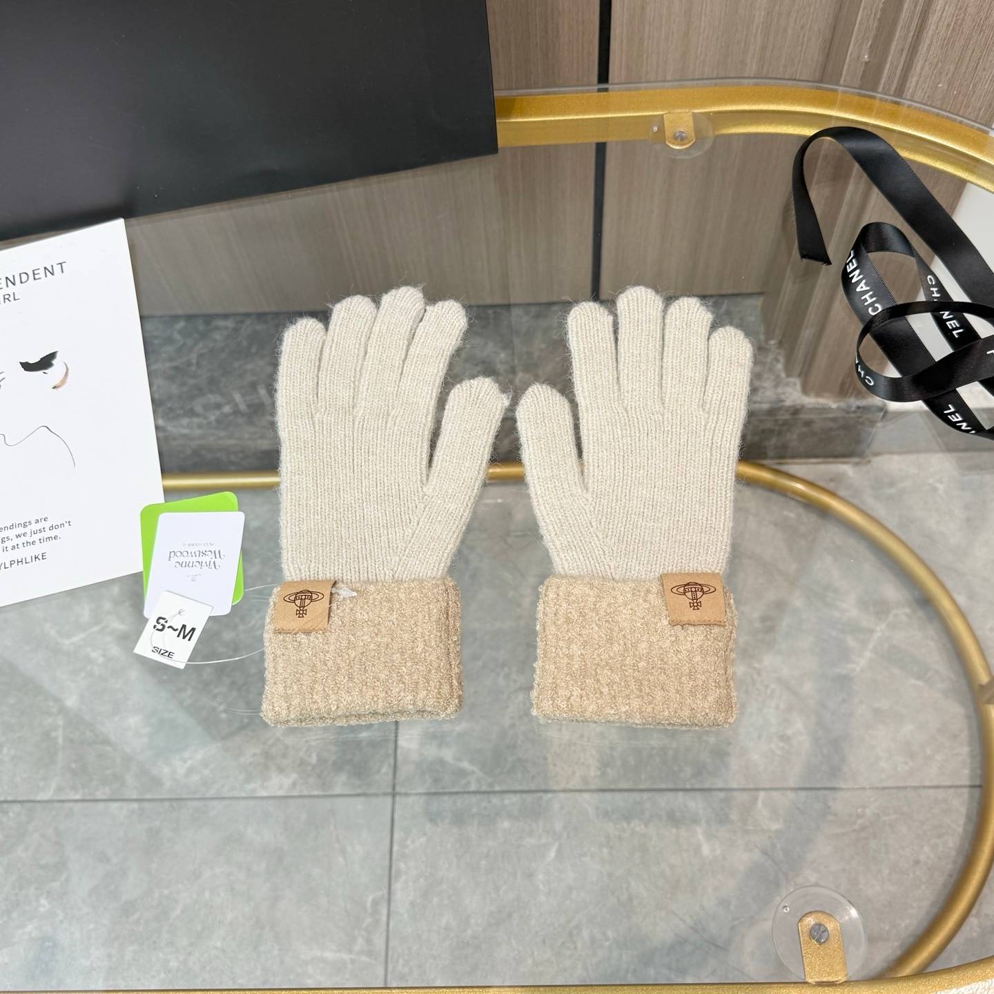 Vivienne Westwood ヴィヴィアン ウエストウッド ニット手袋 防寒 通勤 おしゃれ 2色 ホワイト グレー - 画像 6