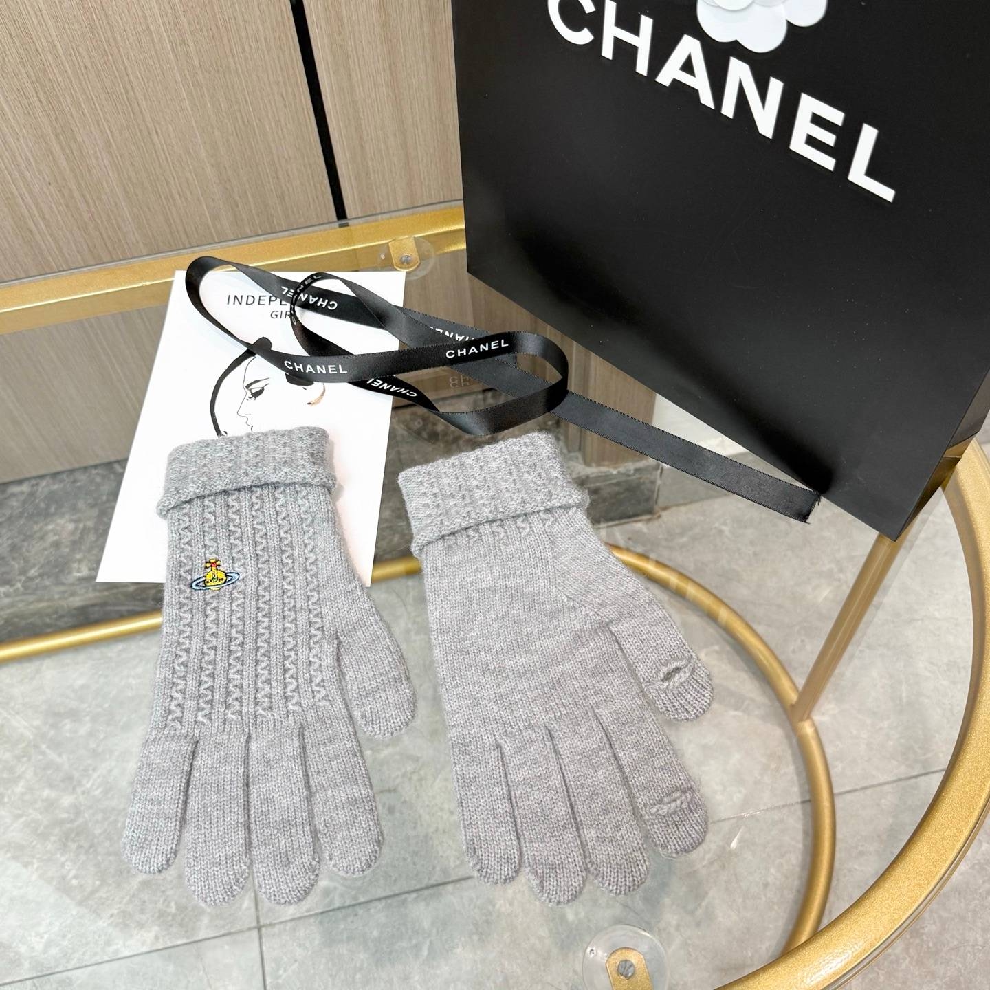Vivienne Westwood ヴィヴィアン ウエストウッド ニット手袋 防寒 通勤 おしゃれ 2色 ホワイト グレー - 画像 8