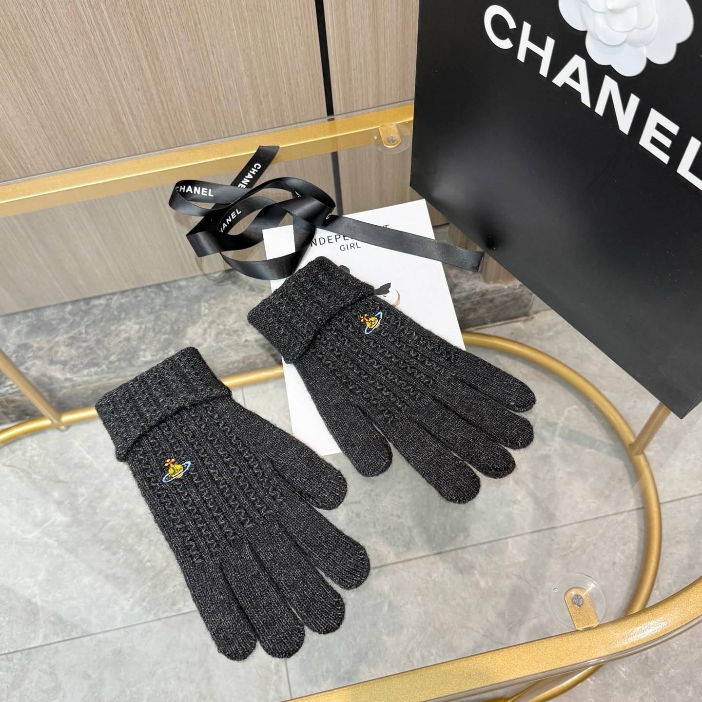 Vivienne Westwood ヴィヴィアン ウエストウッド ニット手袋 防寒 通勤 おしゃれ 2色 ホワイト グレー - 画像 13
