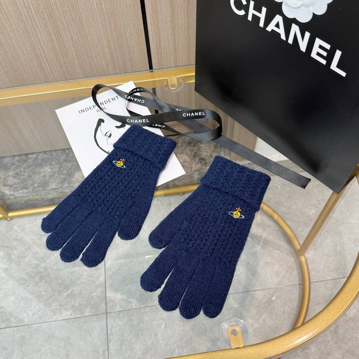 Vivienne Westwood ヴィヴィアン ウエストウッド ニット手袋 防寒 通勤 おしゃれ 2色 ホワイト グレー - 画像 17