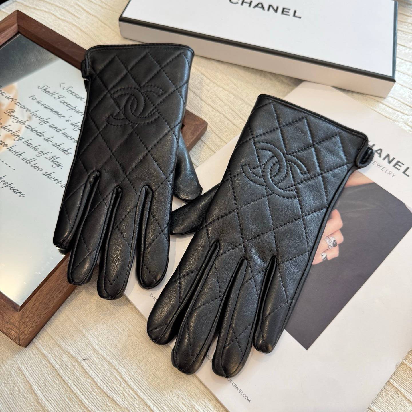 CHANEL シャネル 革手袋 本革 防寒 通勤 ブラック - 画像 3