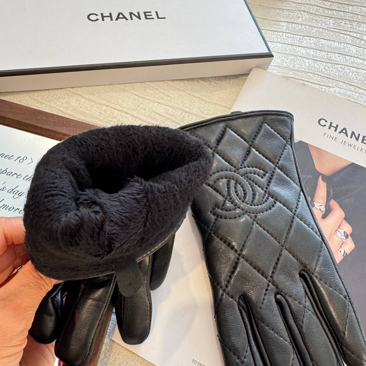CHANEL シャネル 革手袋 本革 防寒 通勤 ブラック - 画像 9