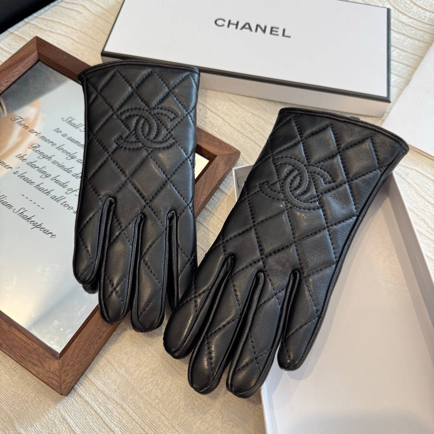 CHANEL シャネル 革手袋 本革 防寒 通勤 ブラック - 画像 11