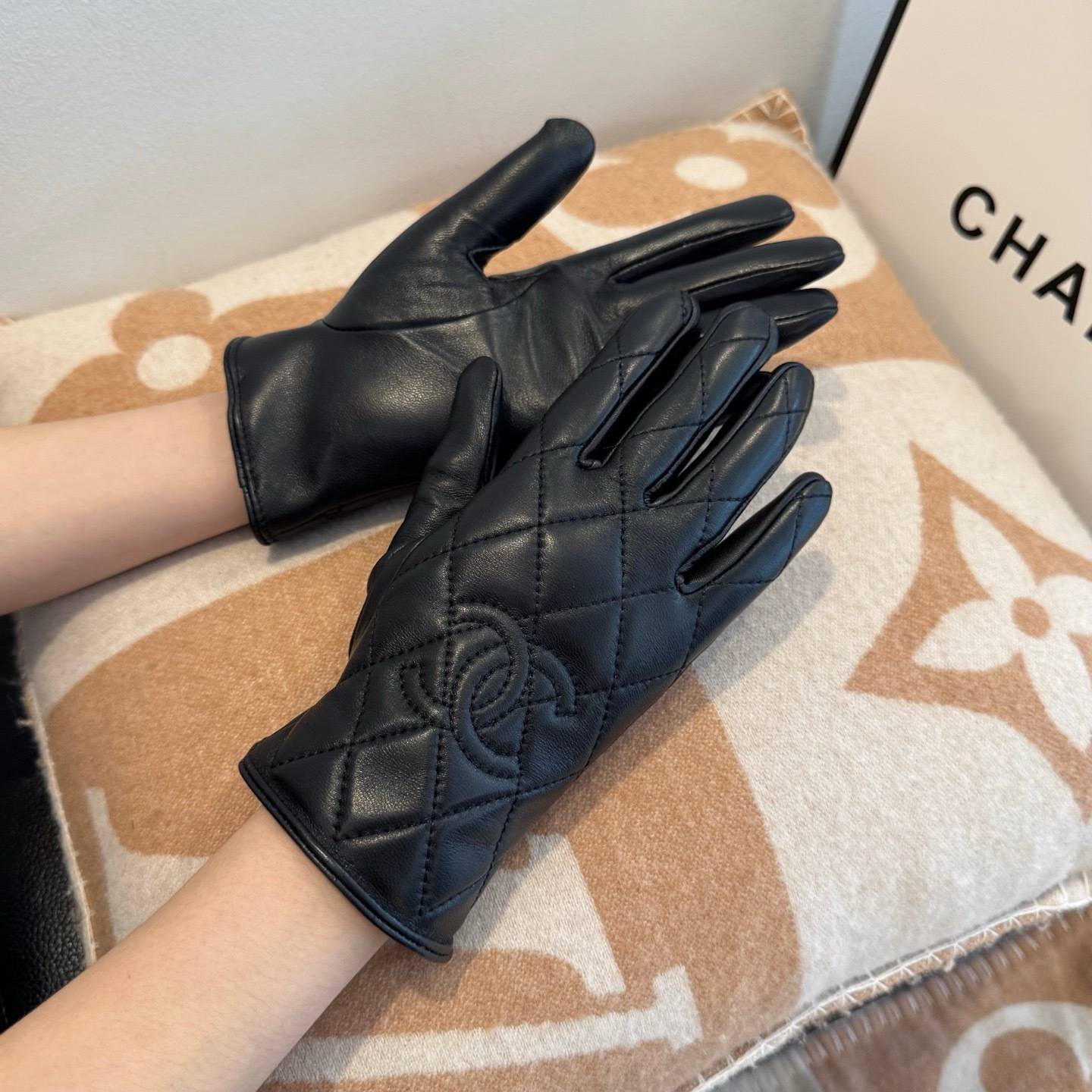 CHANEL シャネル 革手袋 本革 防寒 通勤 ブラック - 画像 12