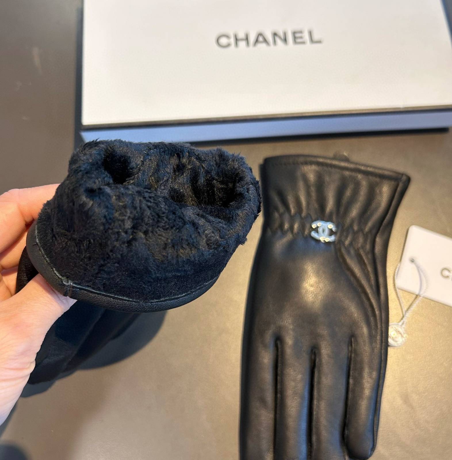 CHANEL シャネル レディース レザー手袋 本革 キルティング 長手袋 冬用 防寒 スマホ対応 通勤 ブラック - 画像 4