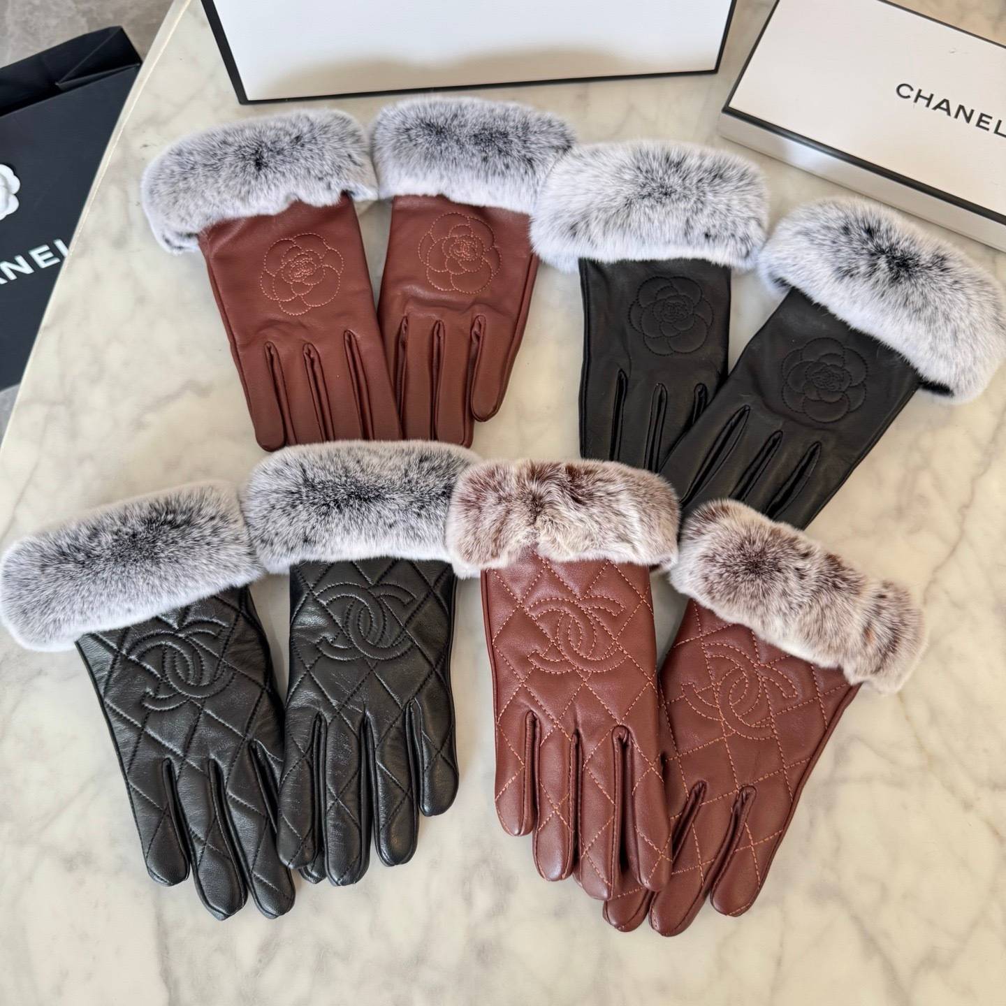 CHANEL シャネル 本革手袋 高級 防寒 山茶花 双C 通勤 レディース ブラック ブラウン - 画像 3